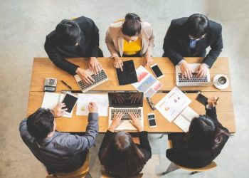 Especialistas defendem revisão de cesta básica e do Simples Nacional