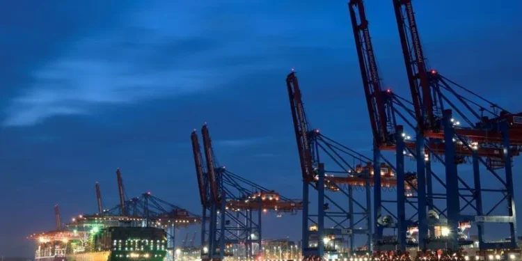 Desempenho da Indústria e Comércio na Zona Euro Decepciona em Abril