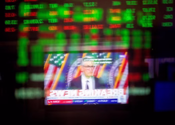 Manhã no mercado: Decisões de Fed e Copom, dados dos EUA e tarifas de Trump devem guiar ativos