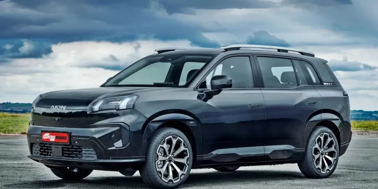 GAC Aion V tem comodidades de minivan e custa menos que SUVs híbridos