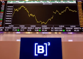 Fechamento de Mercado: Ibovespa encerra sequência de 7 quedas após manhã marcada por tensão nos mercados