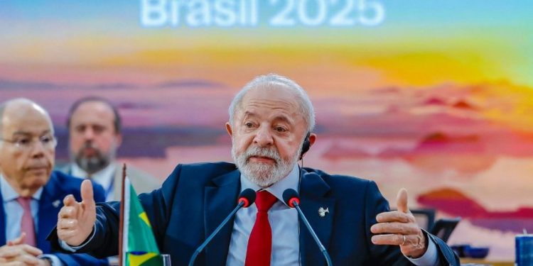Lula reúne Brics para marcar posição sobre tarifaço, guerras e COP30